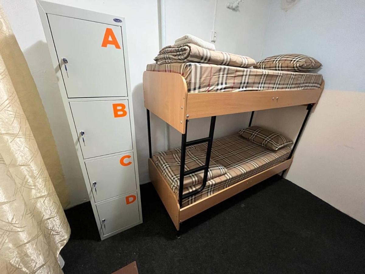Fox Hostel Kiev Eksteriør bilde